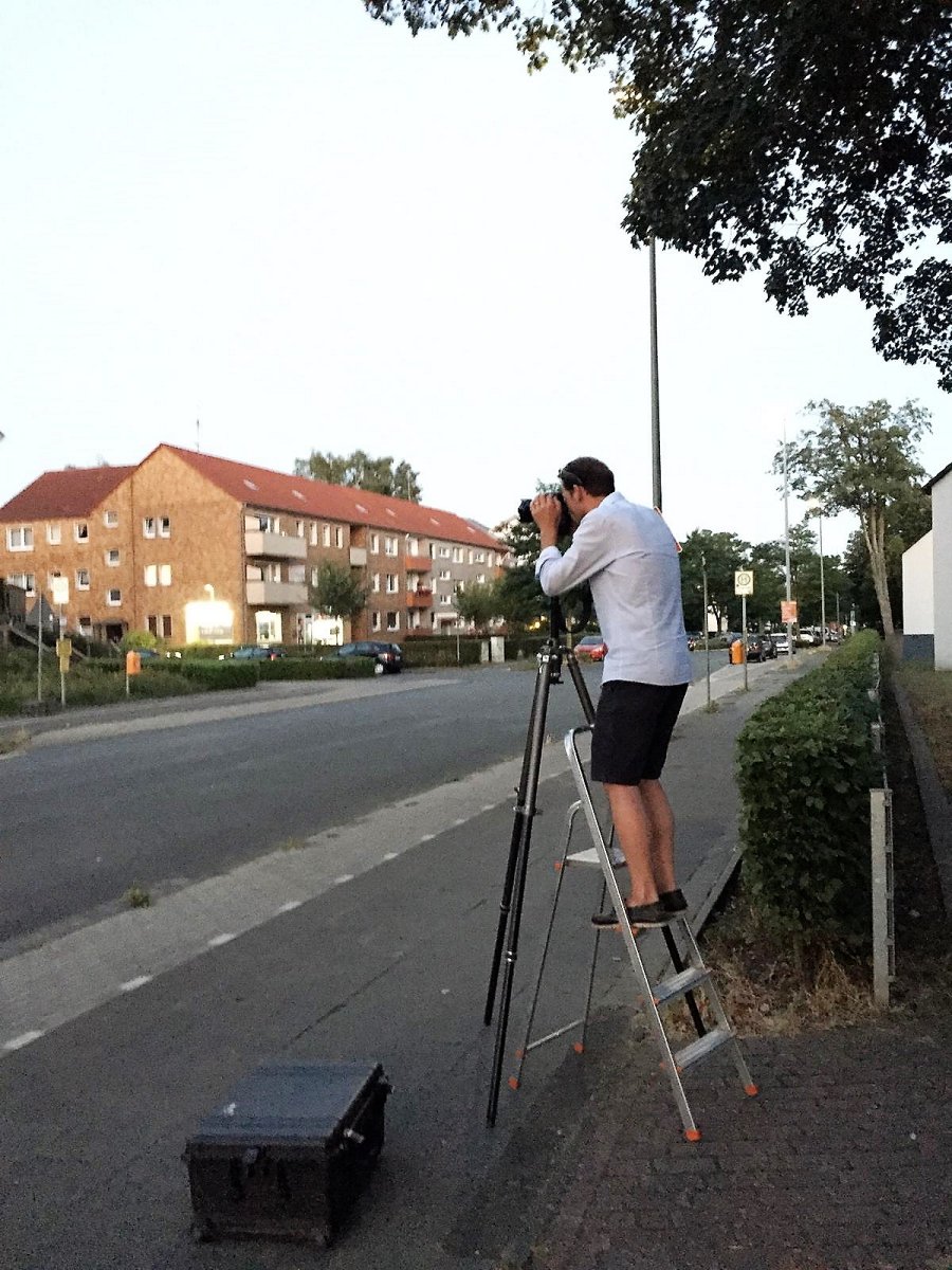 Ein Fotograf auf der Leiter Windmhle an der Sterkrader Strae