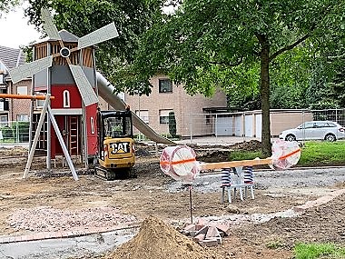 noch Baustelle - aber Windmhlenrutsche schon erkennbar