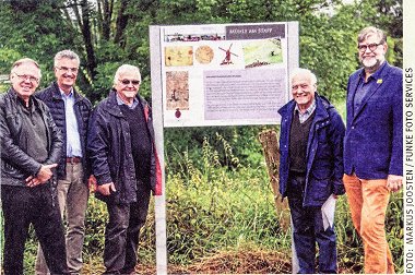 die neue Infotafel in Eppinghoven