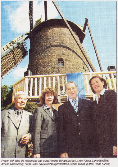 Prominenz vor Mühle